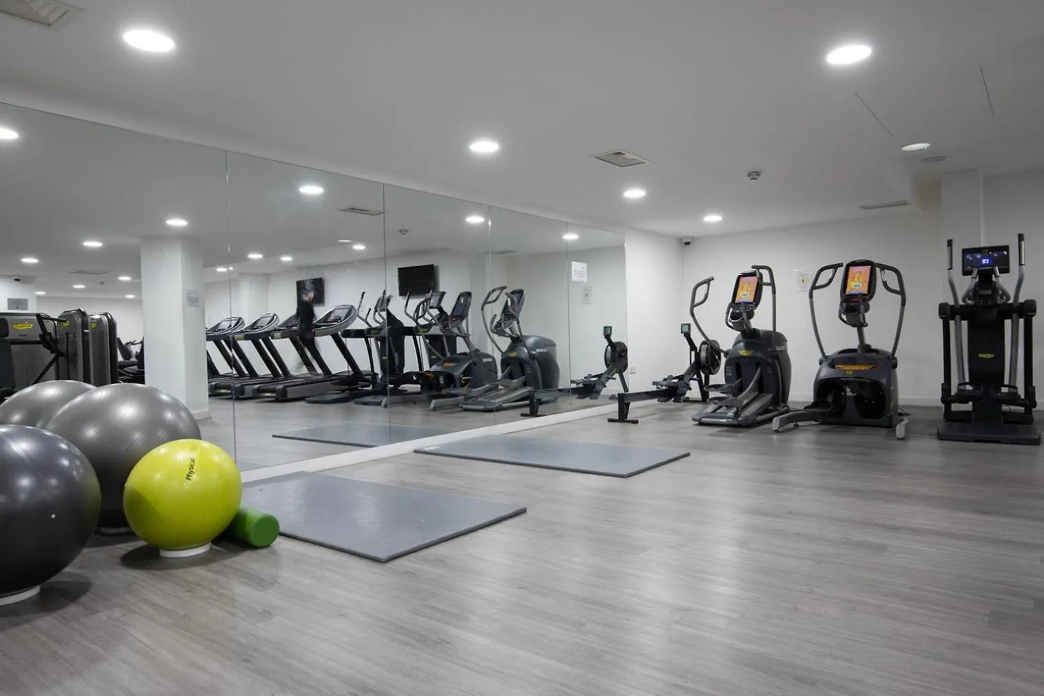 Blueground Aldgate Gym Cinema Nr Tube Lon-160 Apartment London