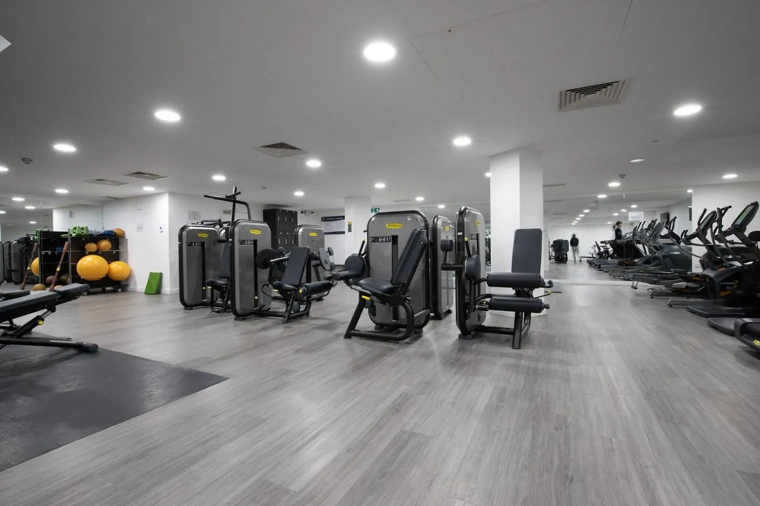 Blueground Aldgate Gym Cinema Nr Tube Lon-160 Apartment London United Kingdom