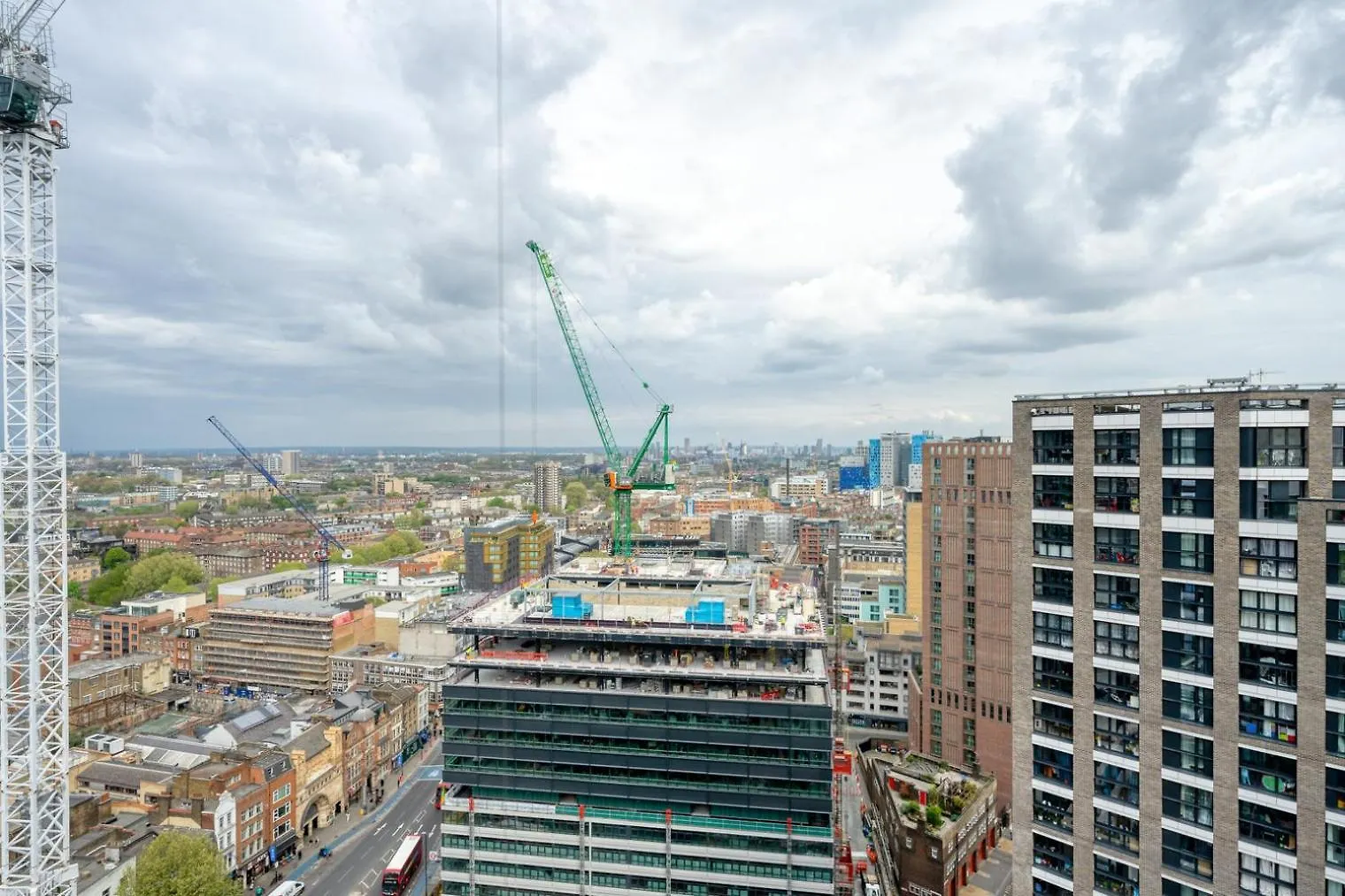 Blueground Aldgate Gym Cinema Nr Tube Lon-160 Apartment London
